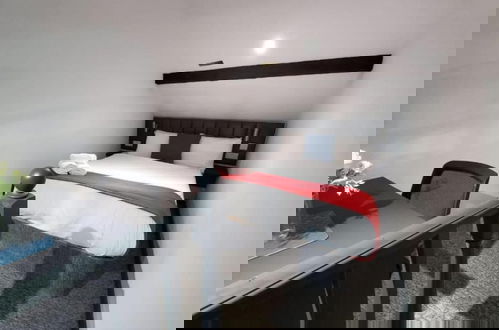 Photo 1 - Citycentre/balcony/ Doublebed/ Freep/ Tv/ Wifi