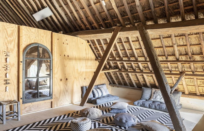 Luxuriously Restored Farmhouse With Trendy Interior Close to sea and Forest - Foto 62