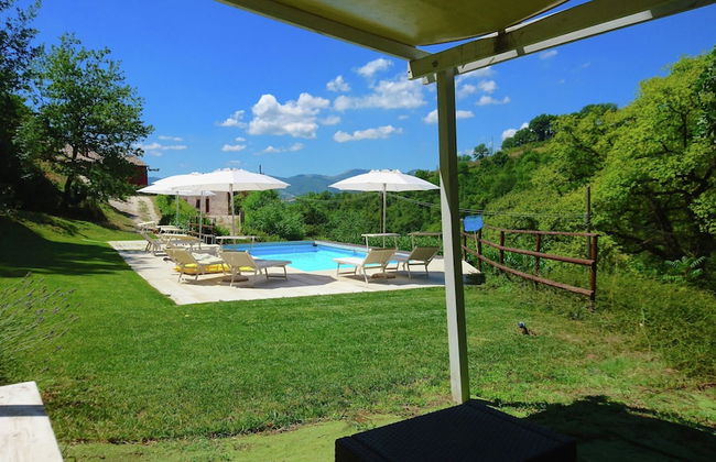 Spacious Villa With Pool in Fabriano Italy - Foto 50