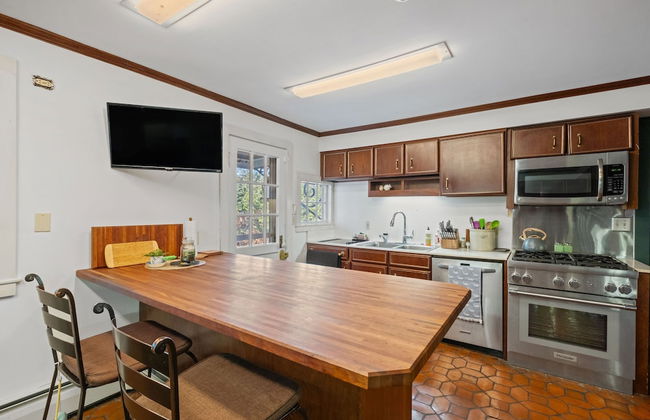 Spacious Dartmouth College Home on Occum Pond - Foto 13