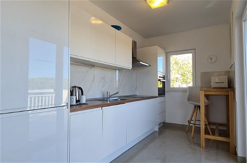 Photo 20 - Apartment Penthouse by the sea - Vrboska - Island Hvar