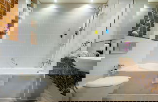 Foto 20 - Flora Creek Deluxe Hotel Apartments Dubai