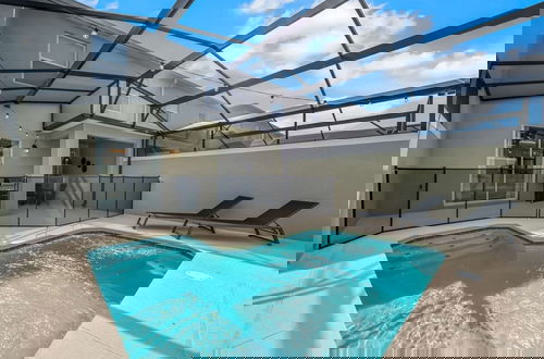Foto 15 - Ultimate Luxury Home-private Pool Themed Bedroom