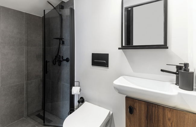 Primera Suite - Photo 22