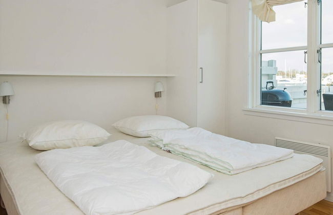 4 Person Holiday Home on a Holiday Park in Ebeltoft - Foto 3