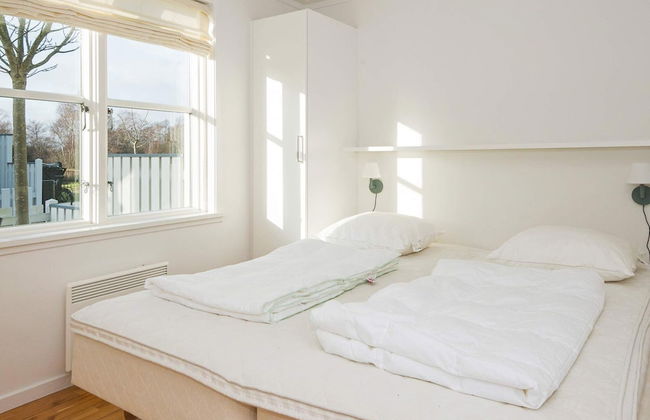 4 Person Holiday Home on a Holiday Park in Ebeltoft - Foto 2