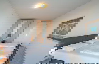 Foto 3 - Modern Furnished Apartment at the Foot of Dunes