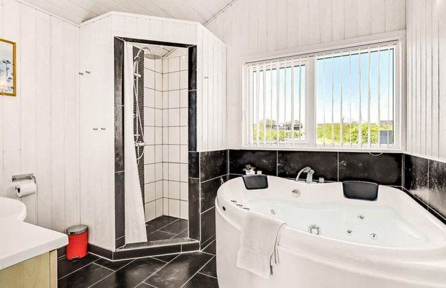 5 Star Holiday Home in Humble - Foto 11
