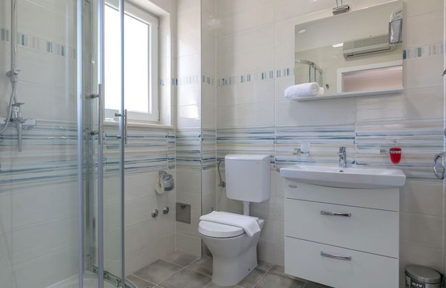 Charming Villa With Pool ,140m From the sea - Foto 14