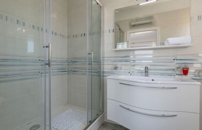 Charming Villa With Pool ,140m From the sea - Foto 13