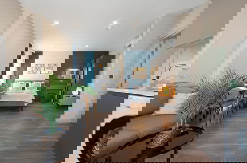 Photo 9 - Doqu Suites Hotel