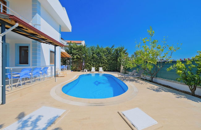 Talia deniz manzaralı 4 odalı lüks Villa - Photo 23