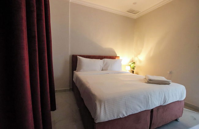 STAR NIGHT FURNISHED APARTMENTS - Photo 12