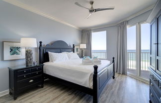 Photo 3 - Gulf Front Master Suite! Directly On The Beach! 3 BR / 2 BA! Sleeps 8