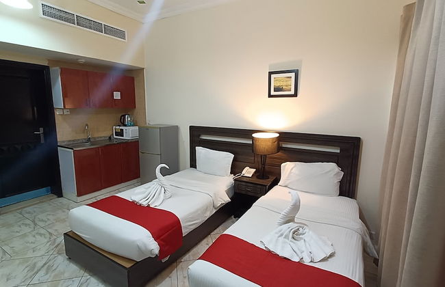 RUWI BEACH HOTEL APARTMENTS - Photo 31