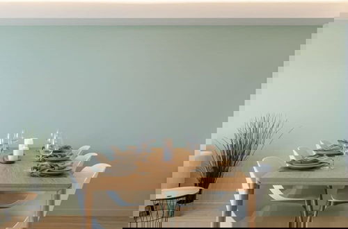 Foto 4 - Pleasant Apartment With Frontal sea View