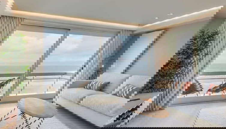 Foto 1 - Pleasant Apartment With Frontal sea View
