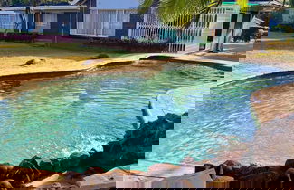 Photo 2 - Exquisite 3 bed With Pool and Solar - 2238