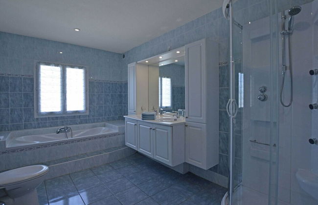 Beautiful Villa in Vidauban With Seasonal Pool - Foto 49