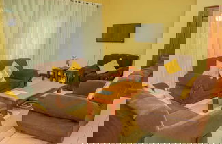 Photo 3 - Sunset Paradise Apartments by Blodriff
