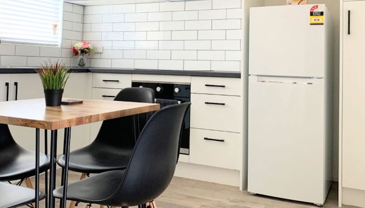 Photo 1 - 3BR Unit Free Park Wifi Campbelltown