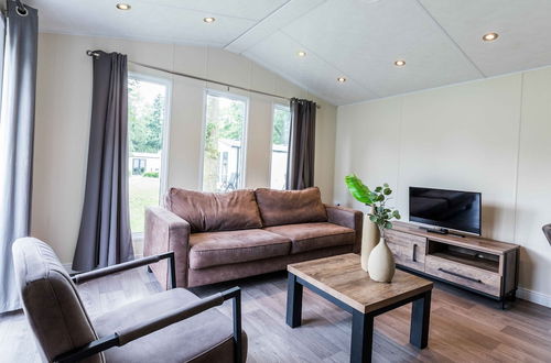 Foto 5 - Chalet With Wifi, Within Nature of De Veluwe