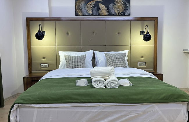 Elegance Suites - Photo 19