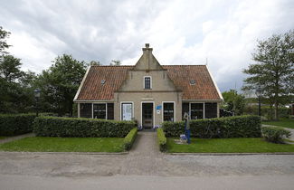 Foto 2 - Comfortable Villa With Garden, Near the Wadden Sea