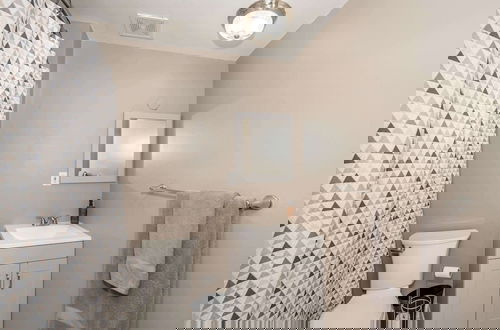 Photo 19 - Monmouth Loft 4