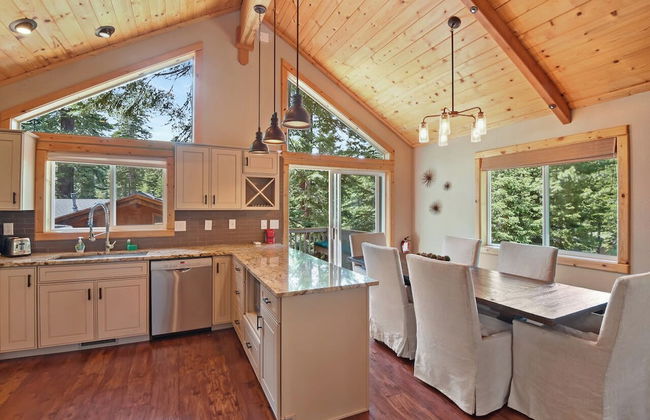 Luxury Tahoe Chalet Minutes to Dining - Foto 19
