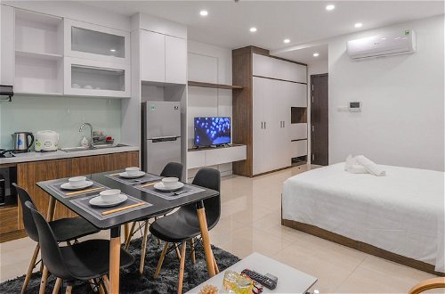 Photo 62 - Luxury Apartment Dcapital Tran Duy Hung