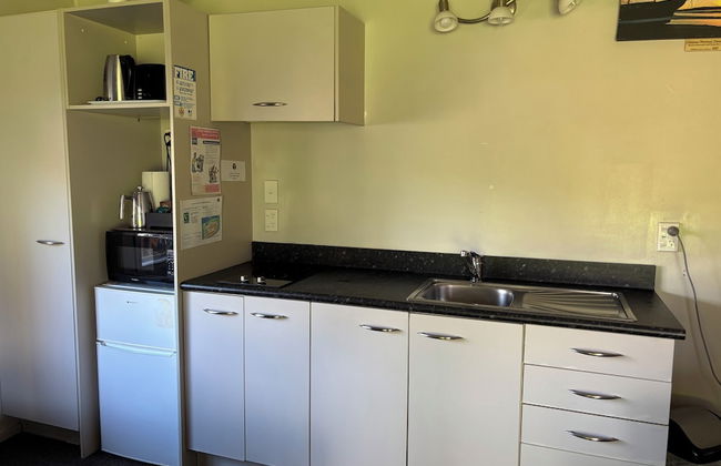 Bay of Islands Holiday Park - Photo 19