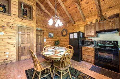 Photo 10 - Fawn Cabin by Jackson Mountain Rentals