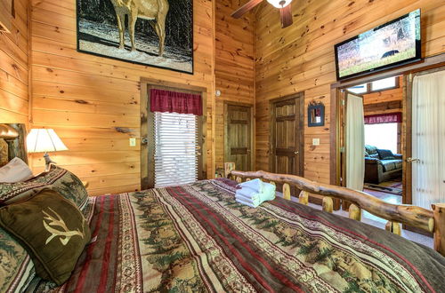 Photo 2 - Fawn Cabin by Jackson Mountain Rentals