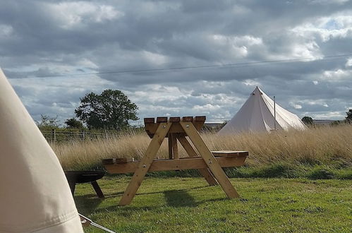 Foto 13 - 5m xl Bell Tent With log Burner, Near Whitby