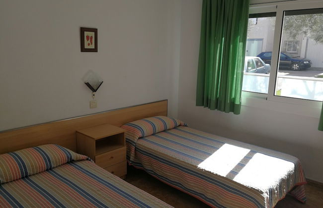 Apartment With Community Pool for 4 People - Riells Area - Foto 3