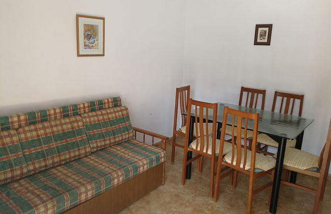 Apartment With Community Pool for 4 People - Riells Area - Foto 4