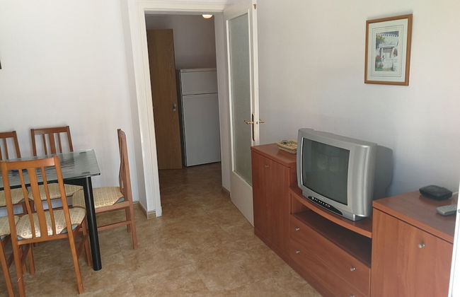 Apartment With Community Pool for 4 People - Riells Area - Foto 8