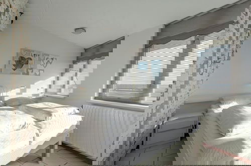 Foto 4 - Lovely Apartment Beachside With Balcony