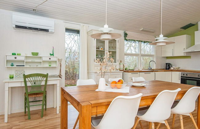 4 Person Holiday Home in Orsted - Foto 10
