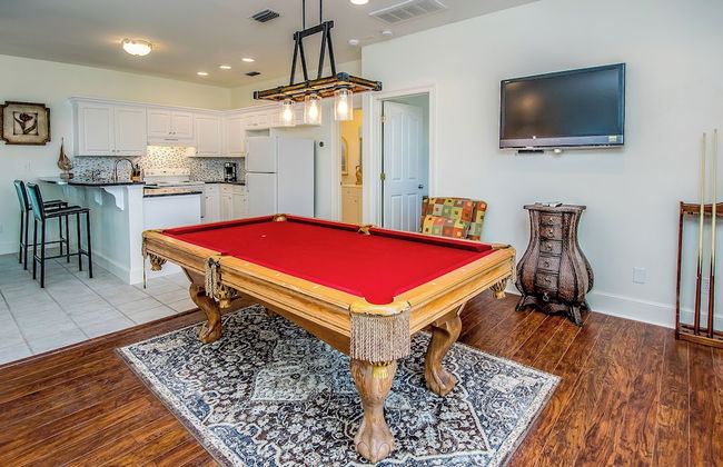 Stunning Views! 9BR Gulf Front Home, Pool, Elevator, Pool Table - Foto 33