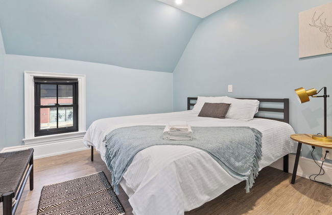 Downtown Collingwood Condos - Photo 26