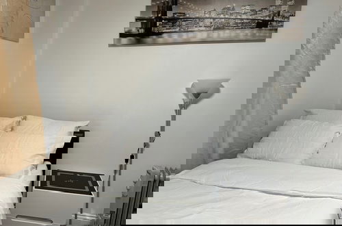 Photo 6 - Stylish 1BR Apt w/ Fireplace & High-speed Wifi