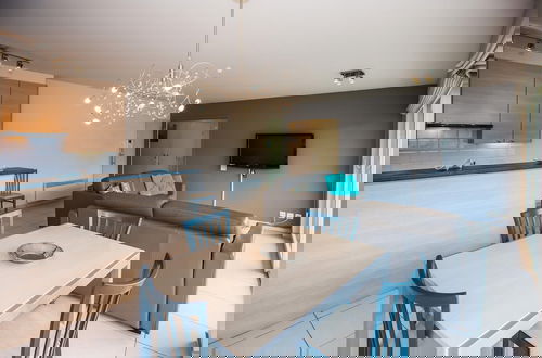 Foto 10 - Bright Apartment With Terrace
