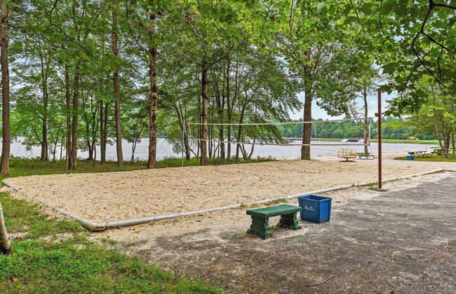 Maple Oasis by Avantstay Newly Built w/ Hot Tub, Game Room & Fire Pit - Foto 47