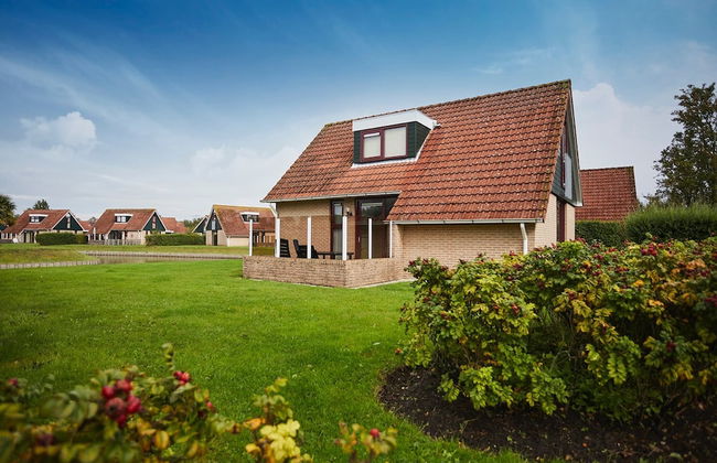 Holiday Home in Zeeland Near Beaches - Foto 1
