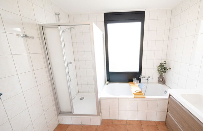 Spacious Holiday Home With Terrace - Foto 9