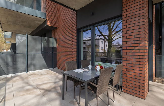 Studio With Terrace by Renters - Photo 28