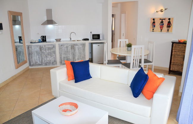 Branco Suites - Photo 35