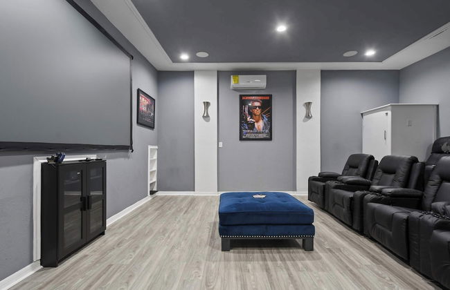 Windsor Hills 6BR Home Pool Spa Private Theater - Foto 36